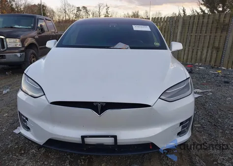 2021 Tesla Model X Long Range Dual Motor All-Wheel Drive/Long Range Plus Dual Motor All-Wheel Drive z USA, uszkodzony, nr VIN 5YJXCAE21MF323910